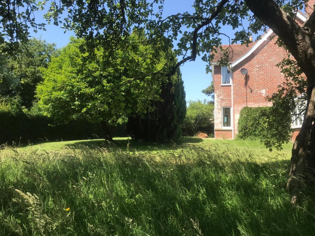 Redbrook Farm Bnb - Gateway To The New Forest Fordingbridge Exterior photo