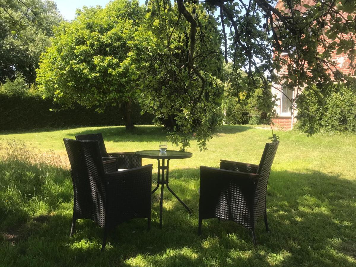 Redbrook Farm Bnb - Gateway To The New Forest Fordingbridge Exterior photo
