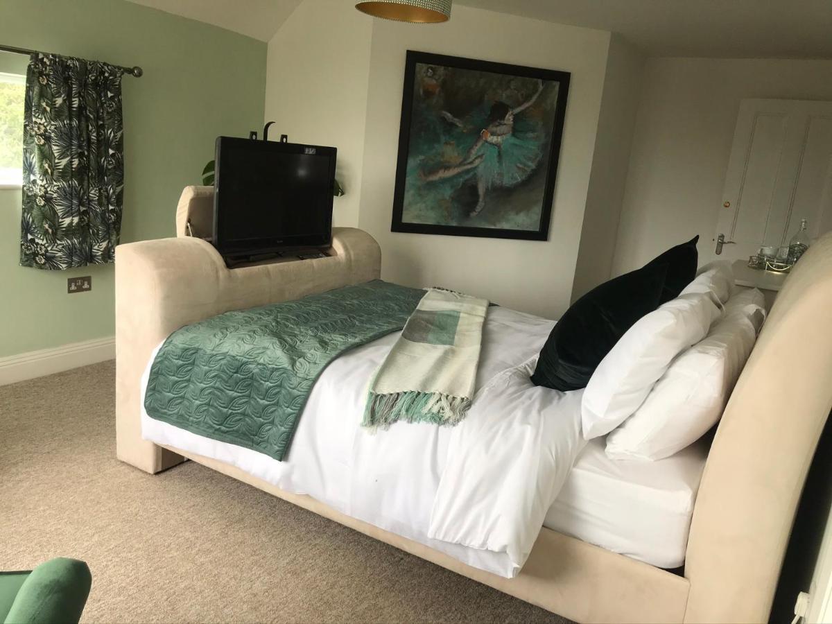 Redbrook Farm Bnb - Gateway To The New Forest Fordingbridge Exterior photo